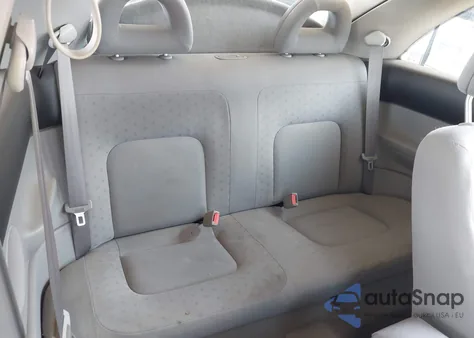 2000 Volkswagen New Beetle Gls из США, поврежденный, VIN 3VWCC21C4YM470241